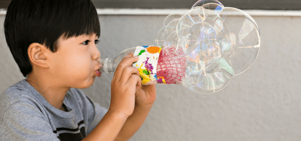 Чем выдувать мыльные пузыри Обычная бутылка