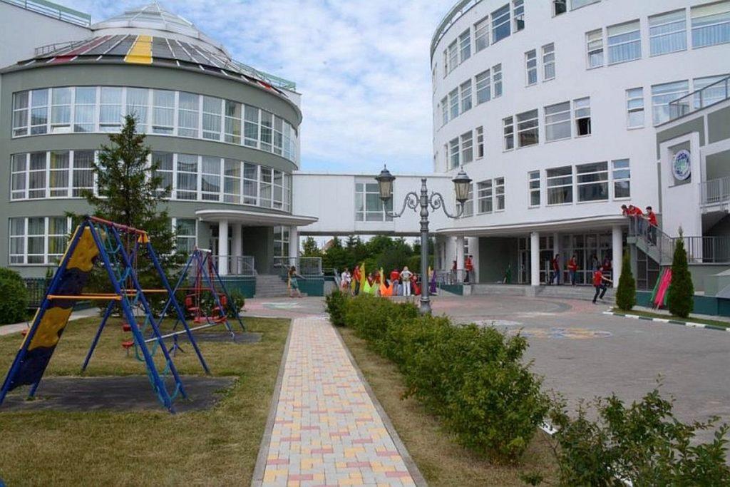 ТОП 10 лучших школ пансионов с проживанием в Москве Школа-пансион «Мир знаний»