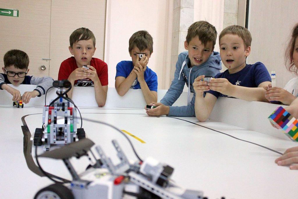Лучшие школы робототехники для детей в Москве в 2023 году Студия робототехники Марка Михалёва